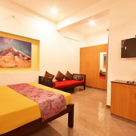 Bharathi Residhome بونديتْشيري المظهر الخارجي الصورة