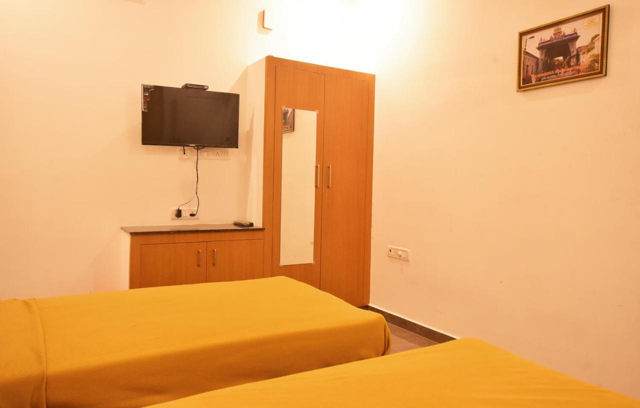 Bharathi Residhome بونديتْشيري المظهر الخارجي الصورة