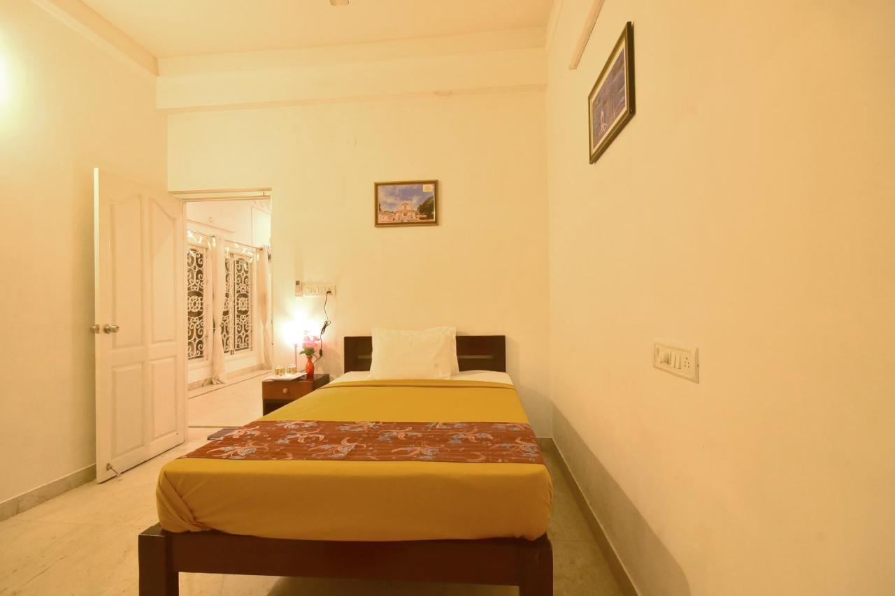 Bharathi Residhome بونديتْشيري المظهر الخارجي الصورة